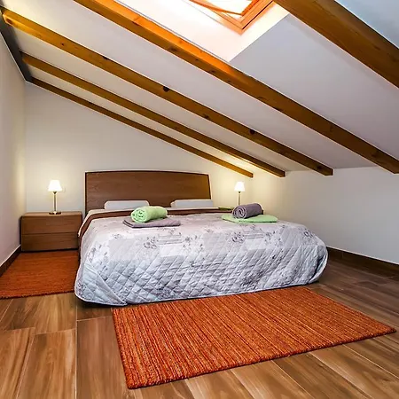 The Loft By Irundo روفينج